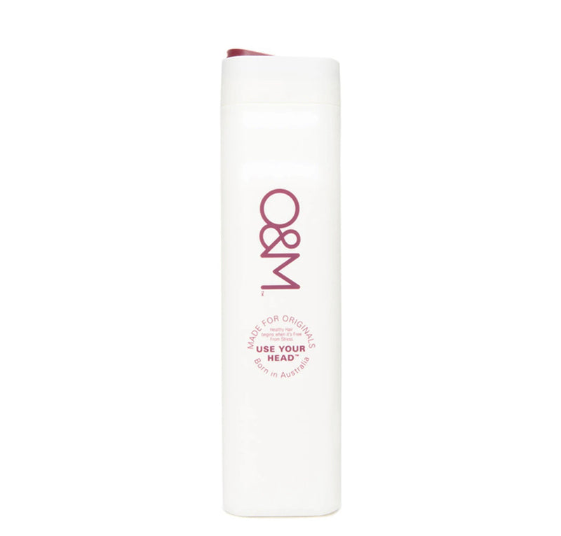 O&M Hydrate and Conquer Shampoo.
